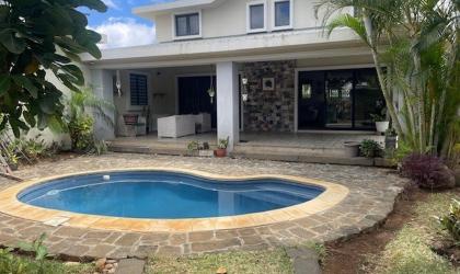  Location meubl&eacute;e - Maison - bambous  